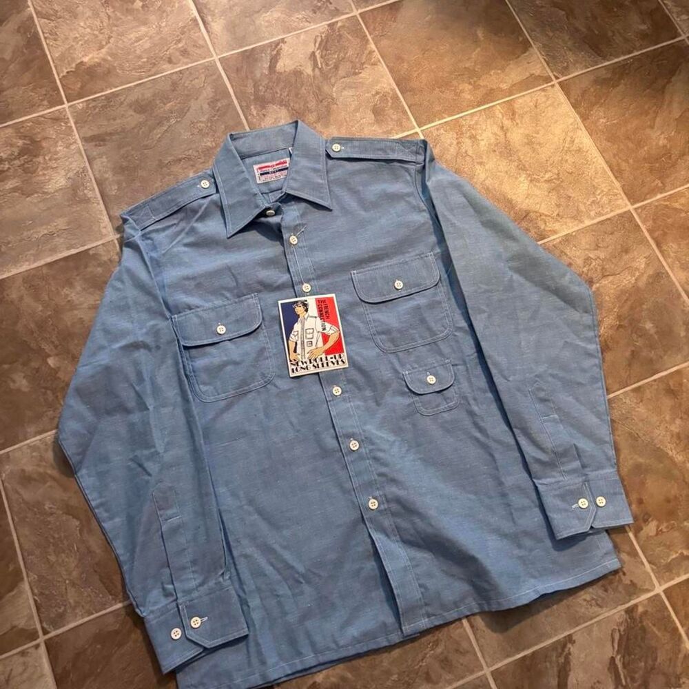Vintage 1980s NWT French Dress Shirt, size large, no flaws!